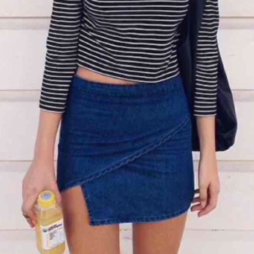 Brandy Melville Audrey Skirt